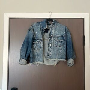 Abercrombie and Fitch. Size: Medium